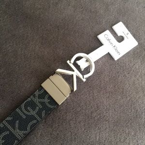 NWT Calvin Klein Reversible Belt
